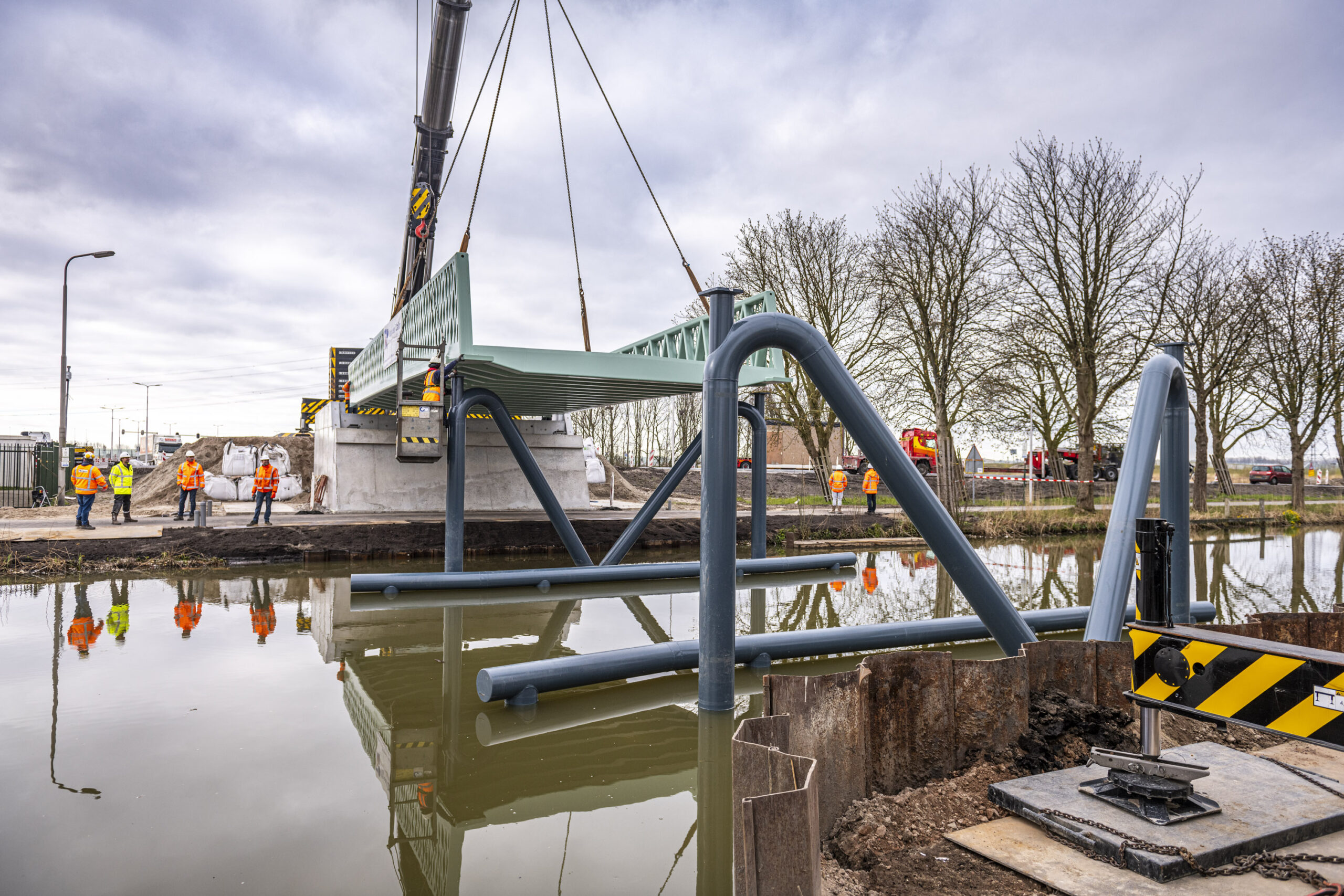 brug Muiden plaatsing 06